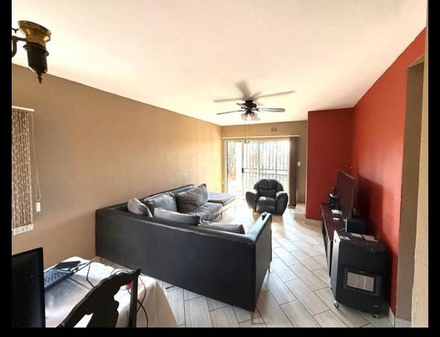 5 BEDROOM HOUSE FOR SALE IN TULISA PARK
